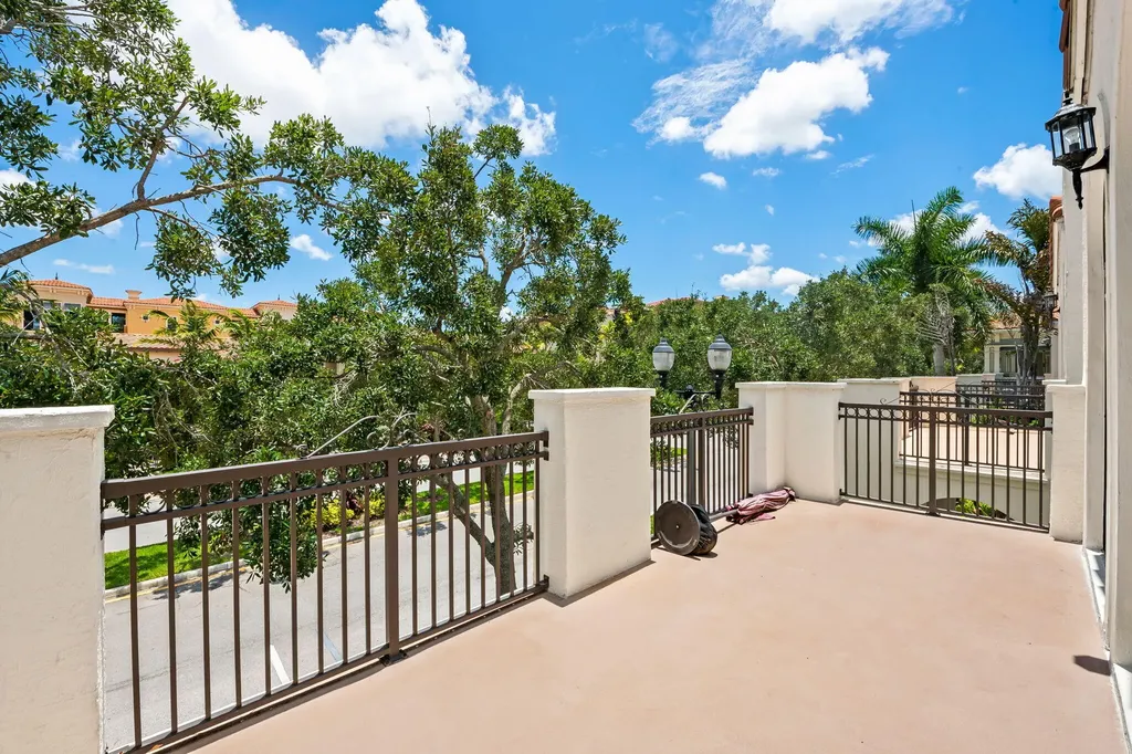 3171 NW 125th Avenue Sunrise FL 33323