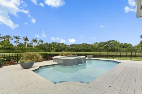 408 Vía Placita Palm Beach Gardens FL 33418