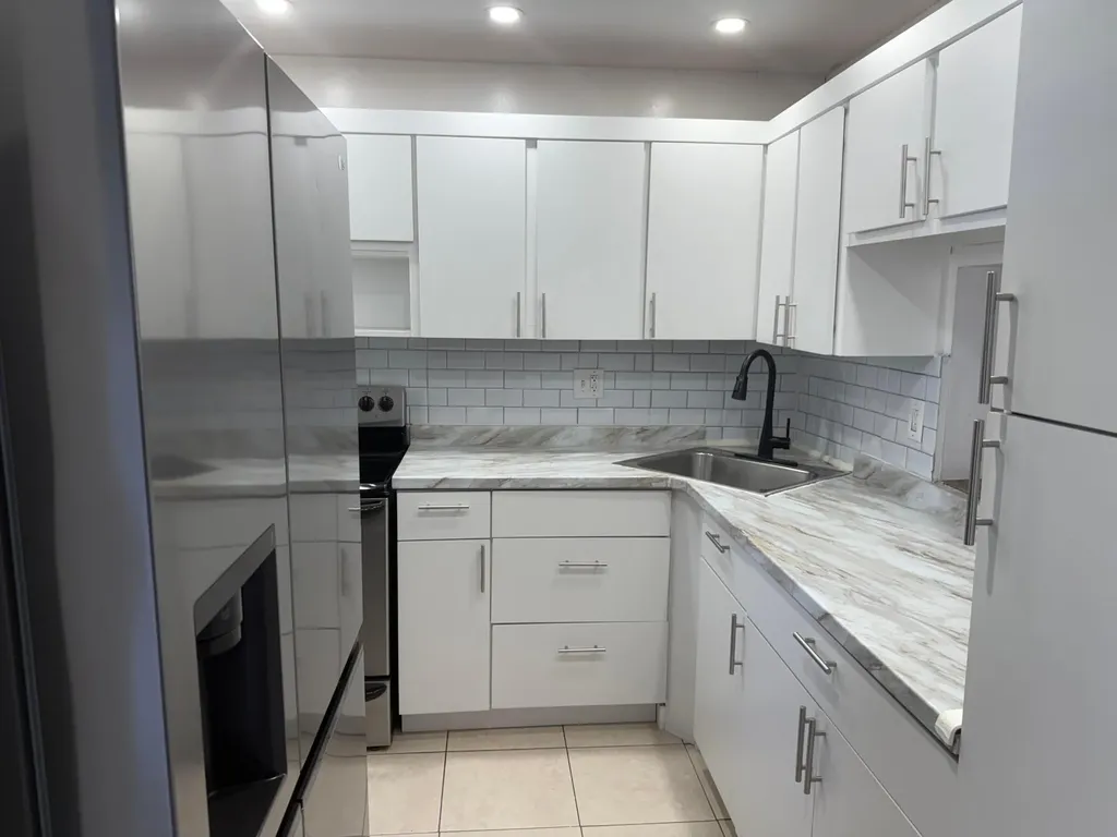 5750 NW 64th Avenue Tamarac FL 33319