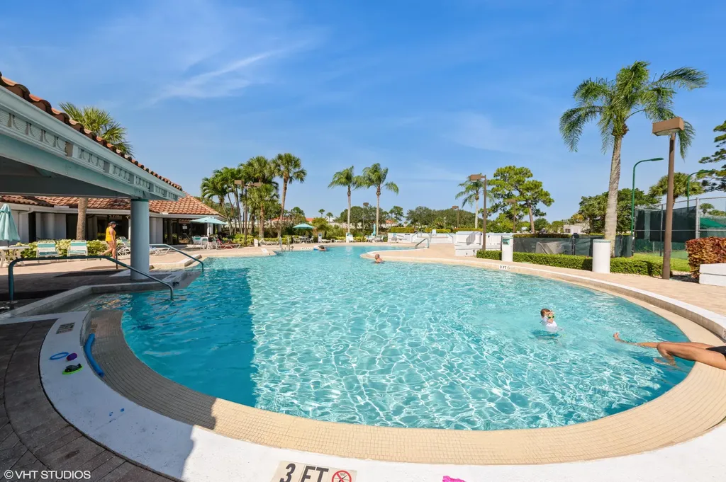 805 Harbour Pointe Way Greenacres FL 33413