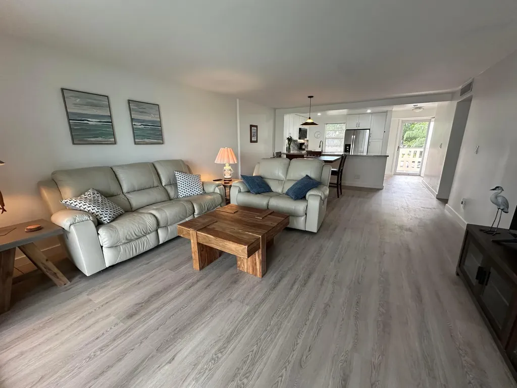 141 SE 3rd Avenue Dania Beach FL 33004