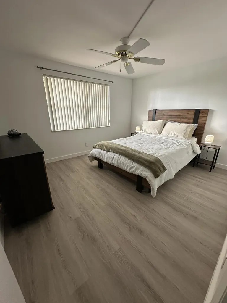 141 SE 3rd Avenue Dania Beach FL 33004