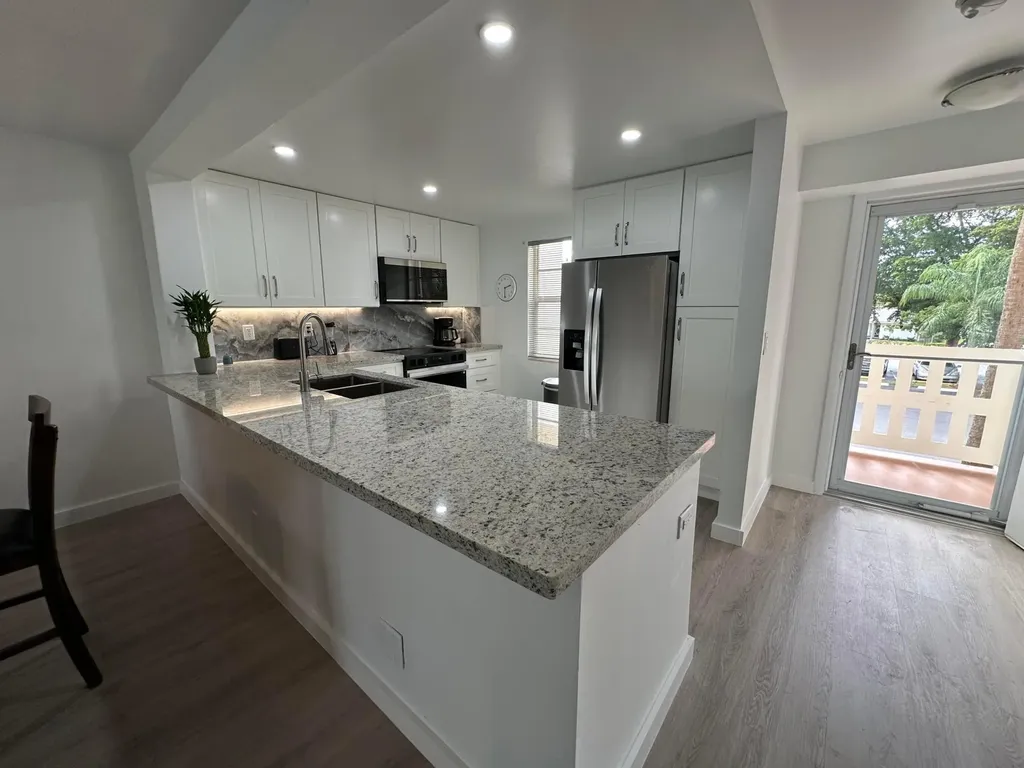 141 SE 3rd Avenue Dania Beach FL 33004