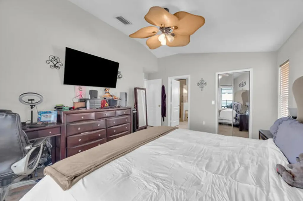 844 SW Hamberland Avenue Port St Lucie FL 34953