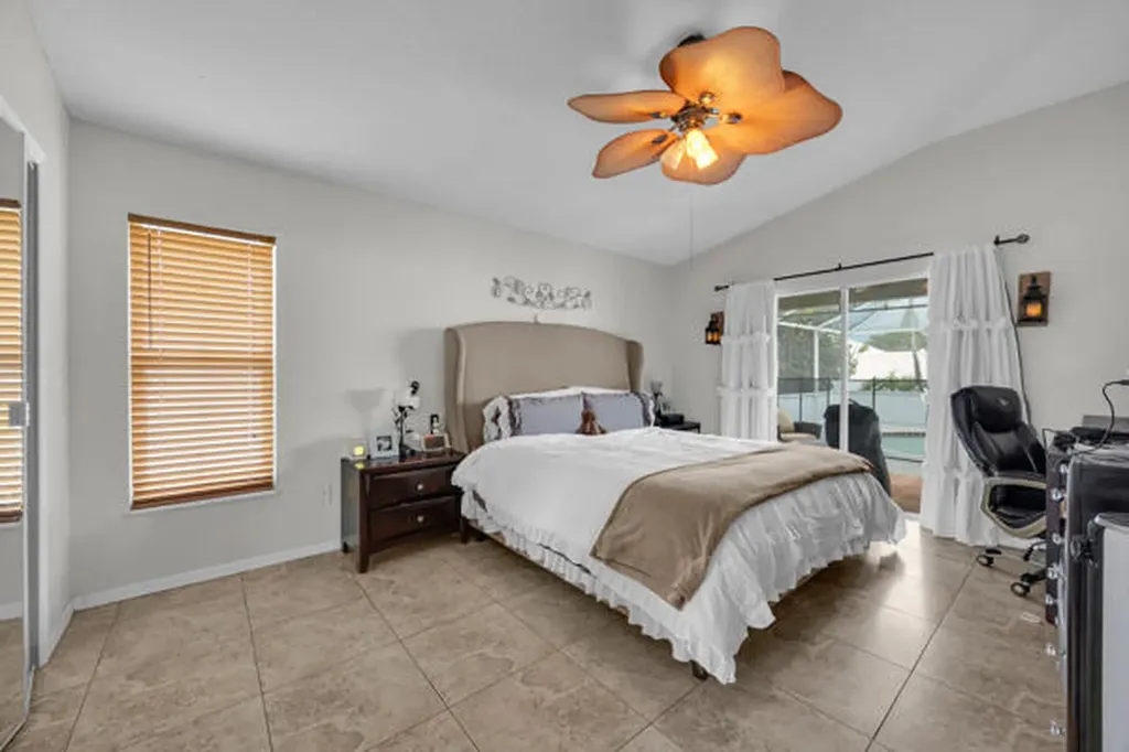 844 SW Hamberland Avenue Port St Lucie FL 34953