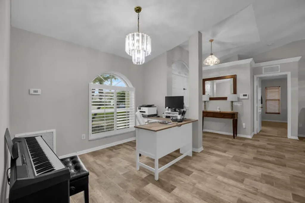 844 SW Hamberland Avenue Port St Lucie FL 34953