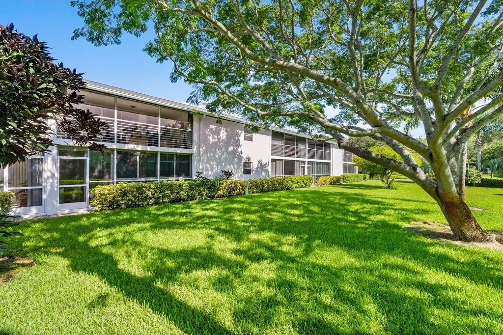 4 Westwood Avenue Jupiter FL 33469