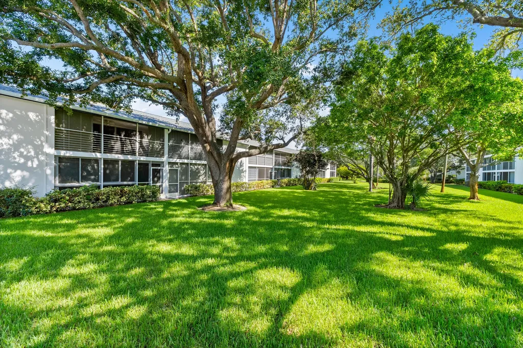 4 Westwood Avenue Jupiter FL 33469