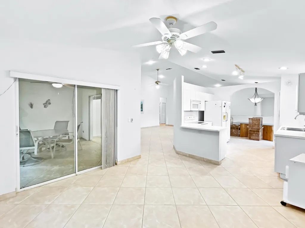7880 Laina Lane Boynton Beach FL 33437