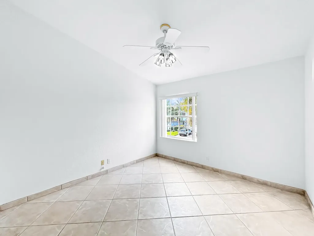 7880 Laina Lane Boynton Beach FL 33437