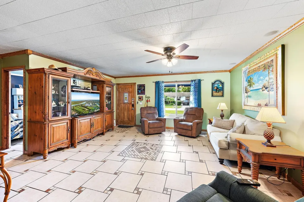 1005 Mohawk Street Jupiter FL 33458