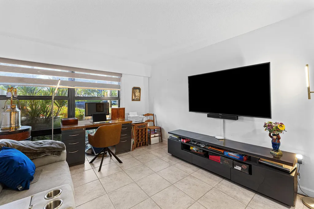 6864 Willow Wood Drive Boca Raton FL 33434