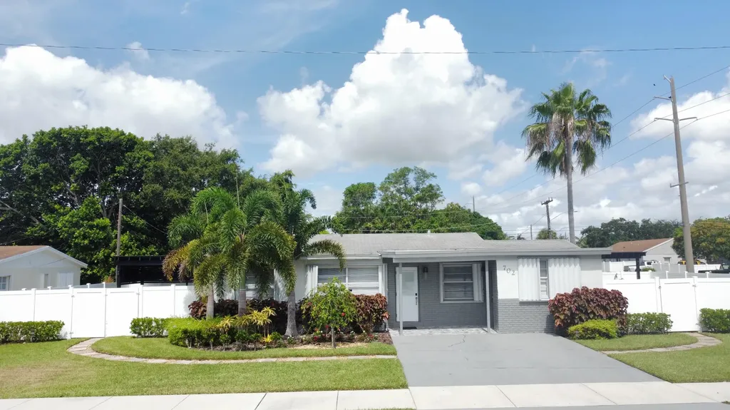 Delray Beach FL, 702 SW 1st Street