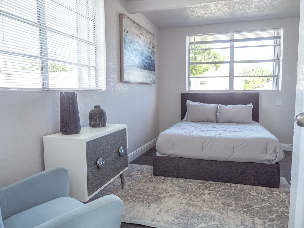 702 SW 1st Street Delray Beach FL 33444