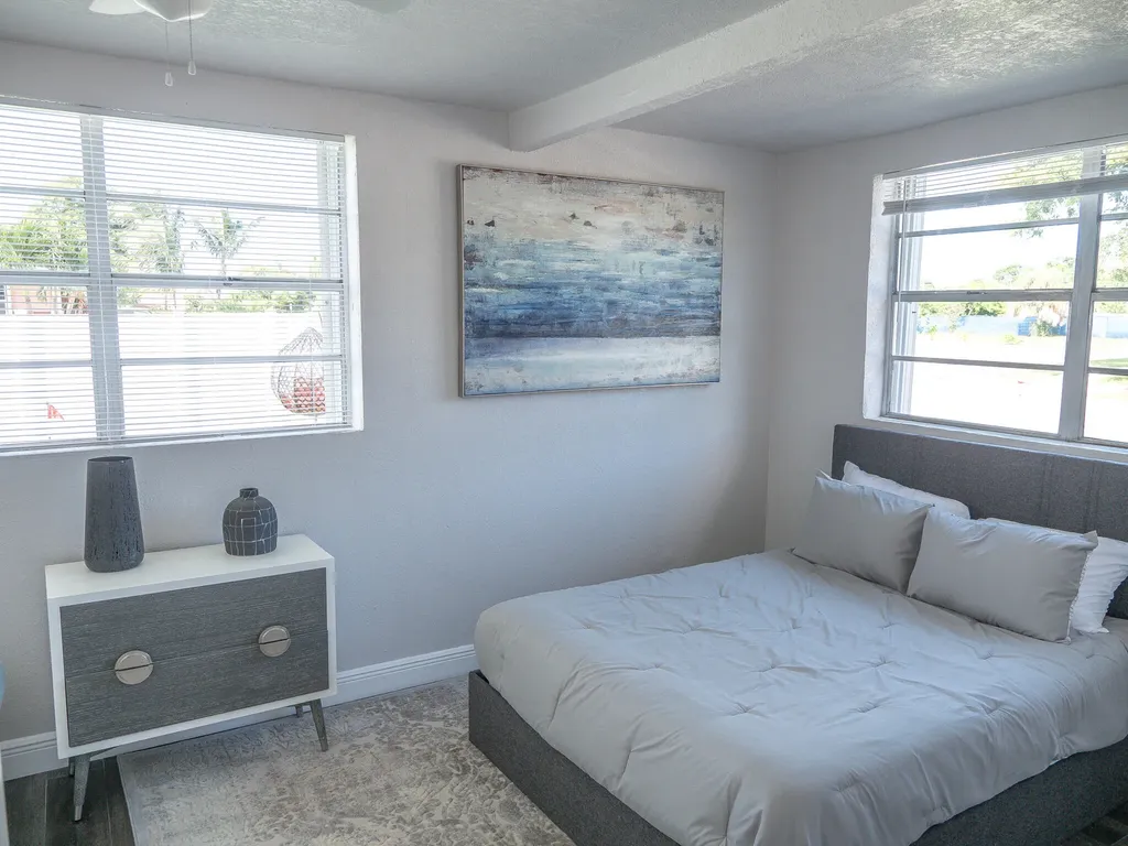702 SW 1st Street Delray Beach FL 33444