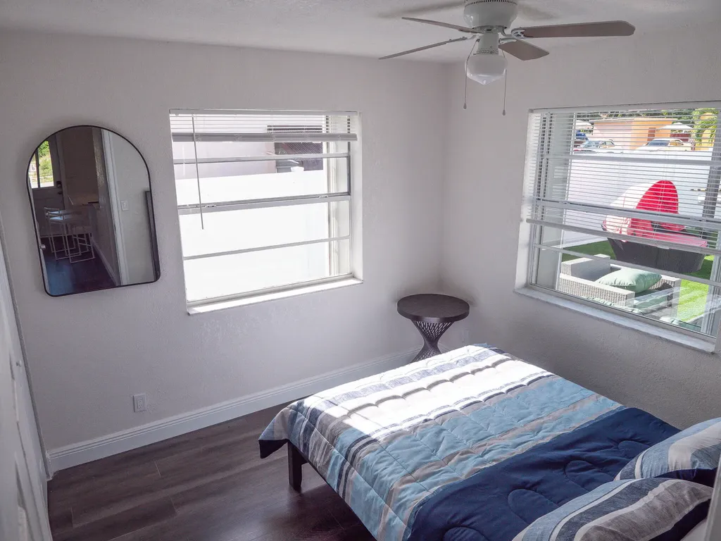 702 SW 1st Street Delray Beach FL 33444