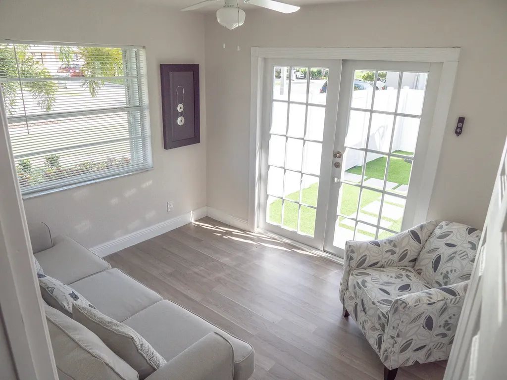 702 SW 1st Street Delray Beach FL 33444