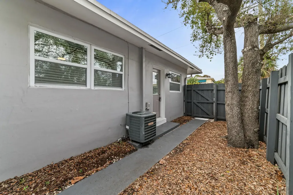 732 SE 15th Street Fort Lauderdale FL 33316