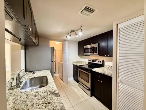 9901 Westview Drive Coral Springs FL 33076
