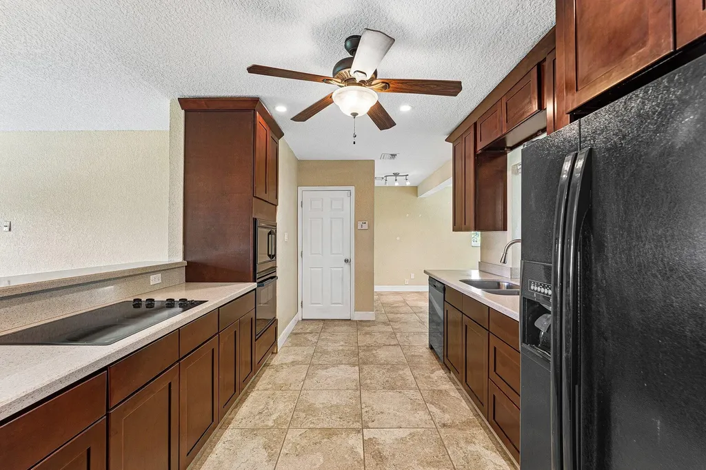 301 SE 3rd Street Deerfield Beach FL 33441