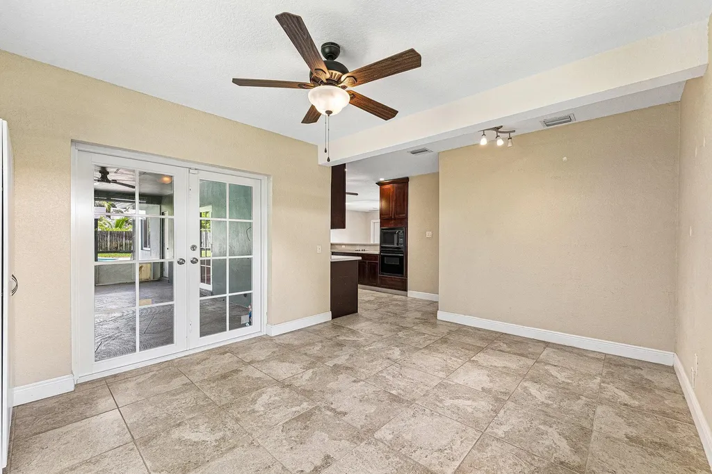 301 SE 3rd Street Deerfield Beach FL 33441