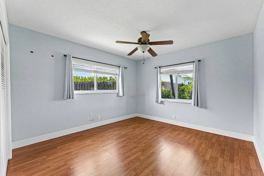 301 SE 3rd Street Deerfield Beach FL 33441