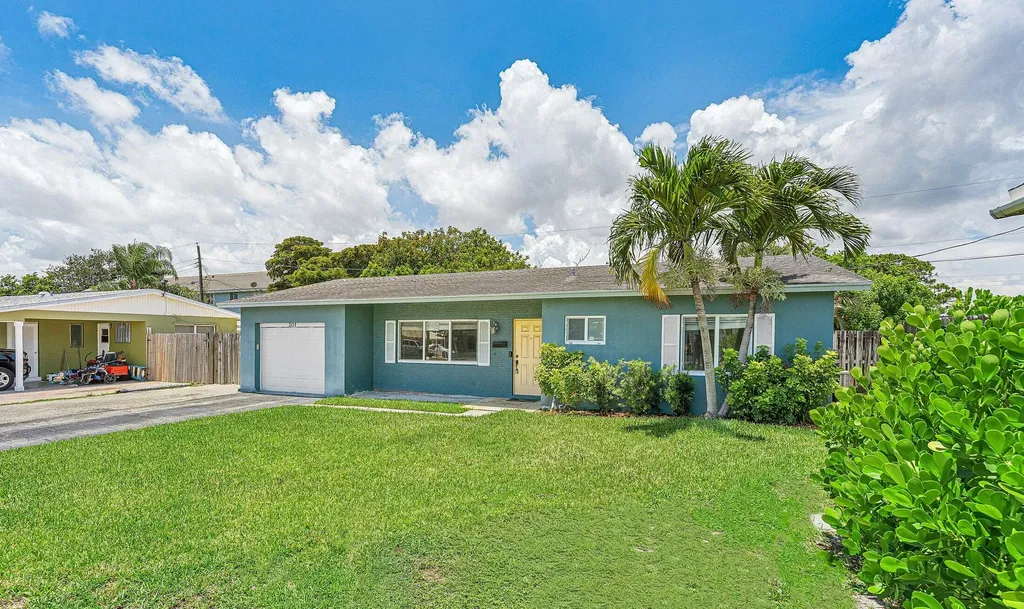 301 SE 3rd Street Deerfield Beach FL 33441