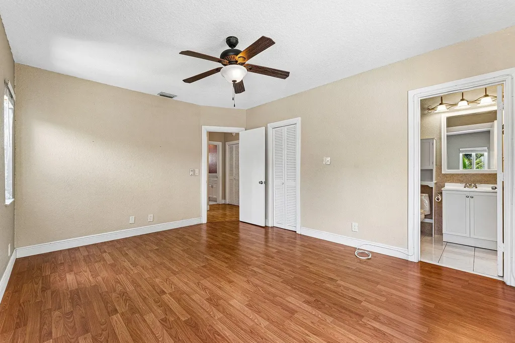 301 SE 3rd Street Deerfield Beach FL 33441