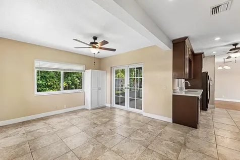 301 SE 3rd Street Deerfield Beach FL 33441