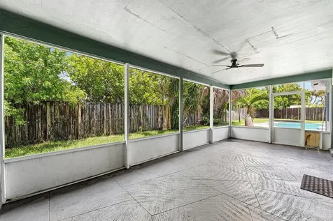 301 SE 3rd Street Deerfield Beach FL 33441