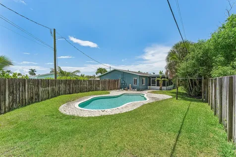 301 SE 3rd Street Deerfield Beach FL 33441