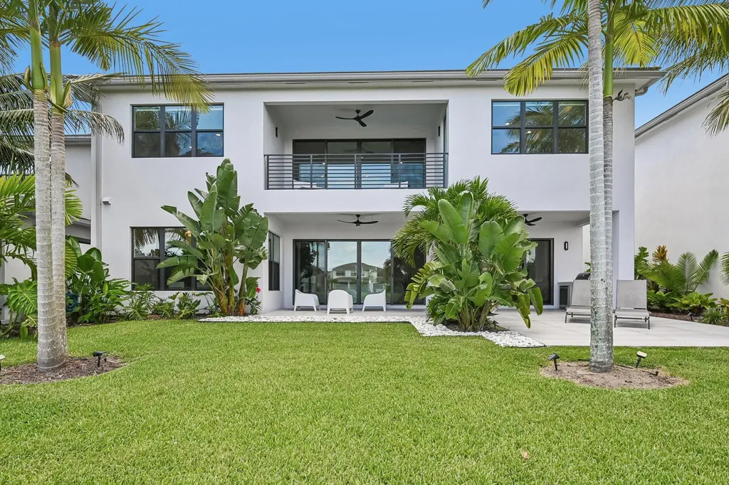 17070 Rainbow Falls Trail Boca Raton FL 33496