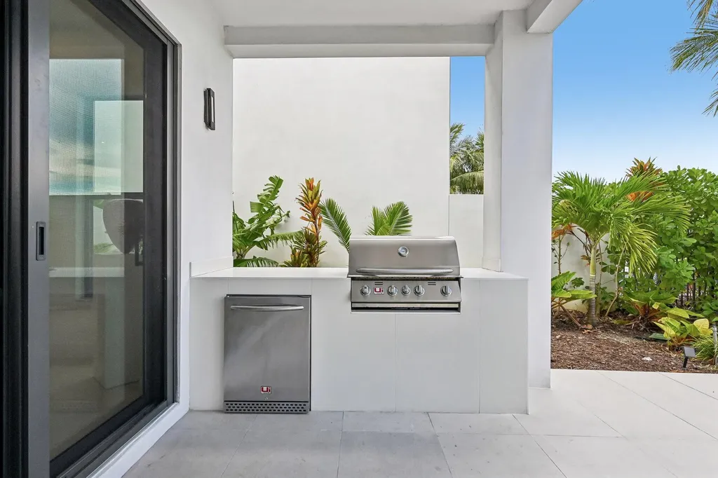 17070 Rainbow Falls Trail Boca Raton FL 33496