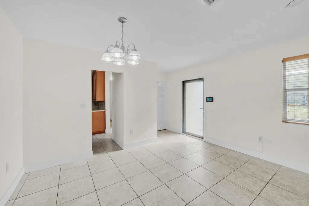 301 N 65th Way Hollywood FL 33024