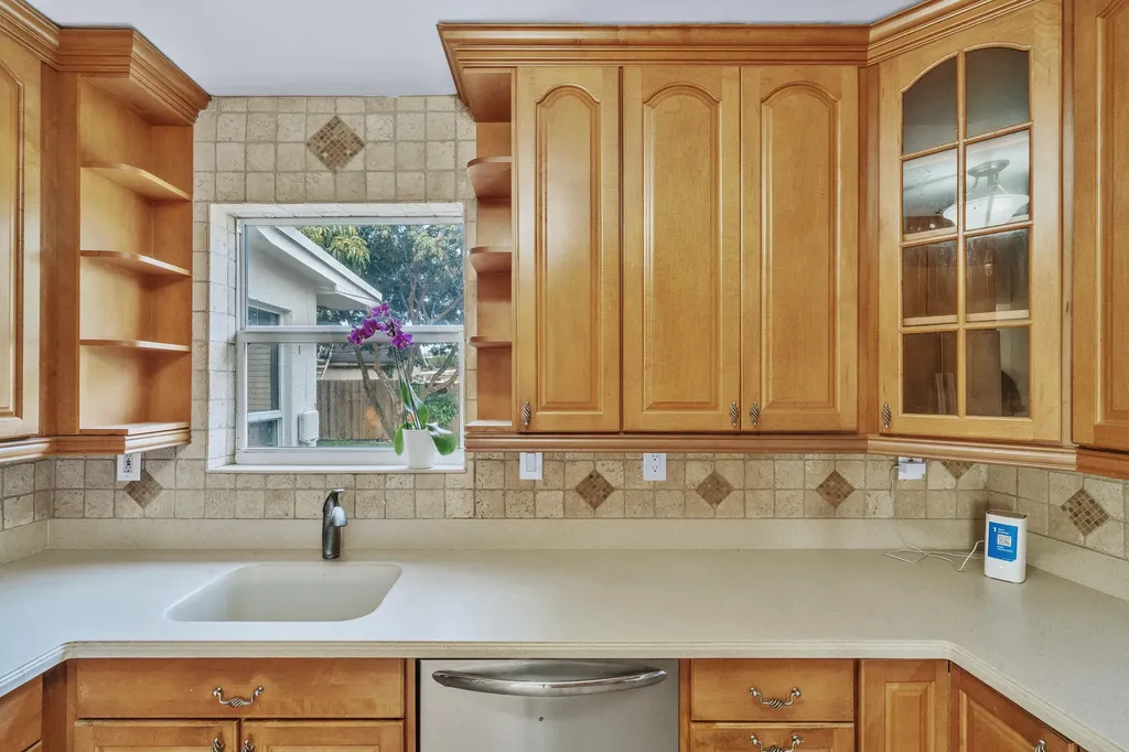 301 N 65th Way Hollywood FL 33024