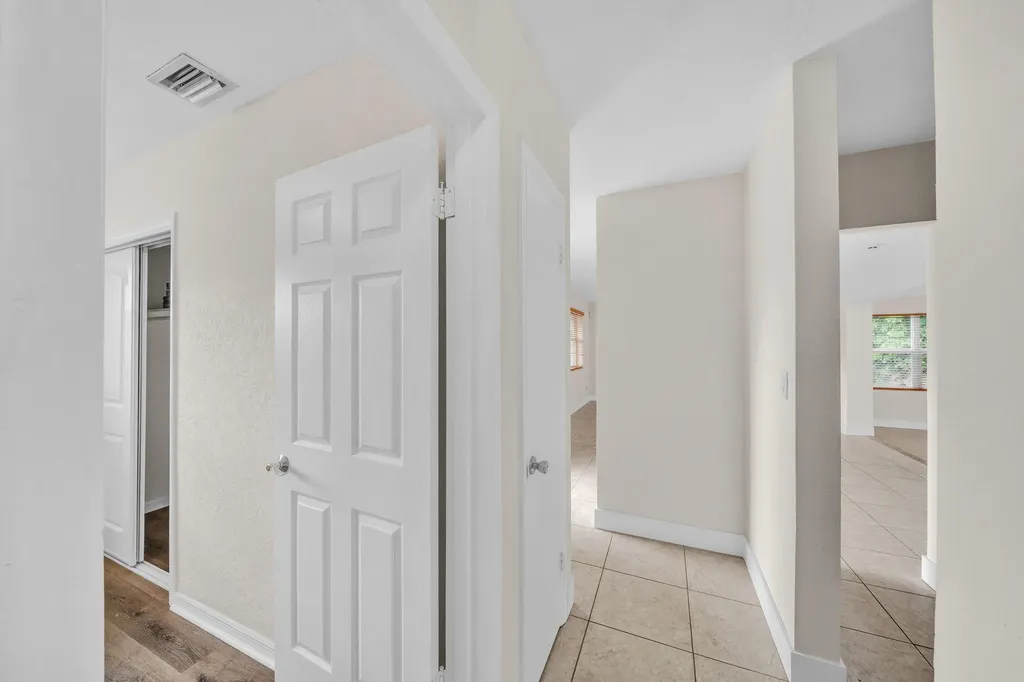 301 N 65th Way Hollywood FL 33024