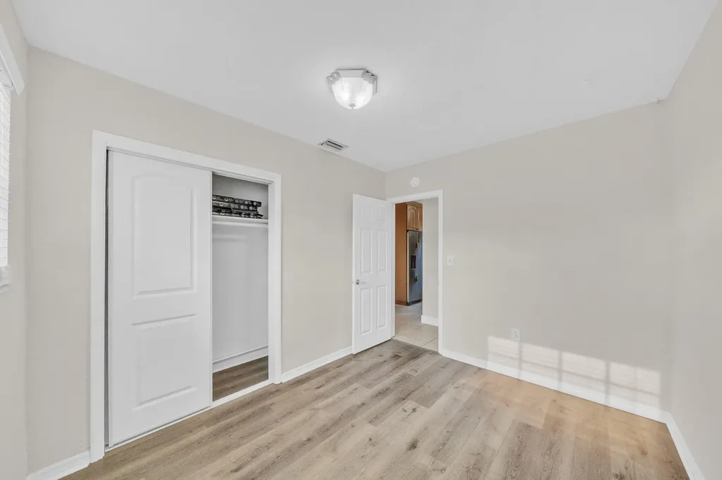 301 N 65th Way Hollywood FL 33024