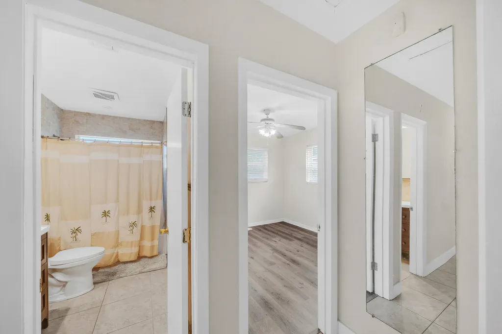 301 N 65th Way Hollywood FL 33024