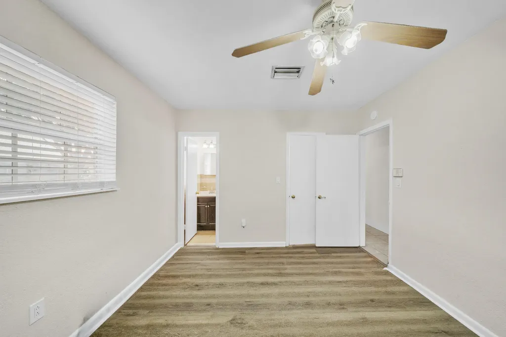 301 N 65th Way Hollywood FL 33024