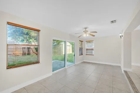 301 N 65th Way Hollywood FL 33024