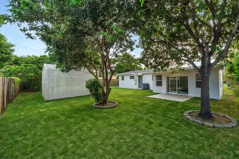 301 N 65th Way Hollywood FL 33024
