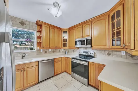 301 N 65th Way Hollywood FL 33024
