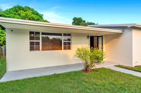 301 N 65th Way Hollywood FL 33024