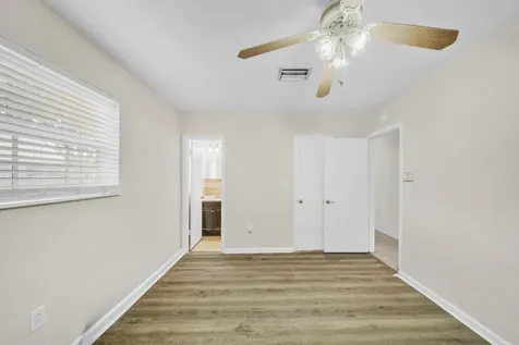 301 N 65th Way Hollywood FL 33024