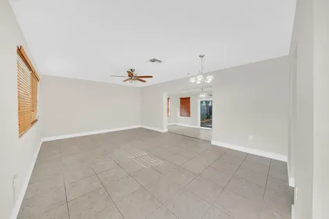 301 N 65th Way Hollywood FL 33024