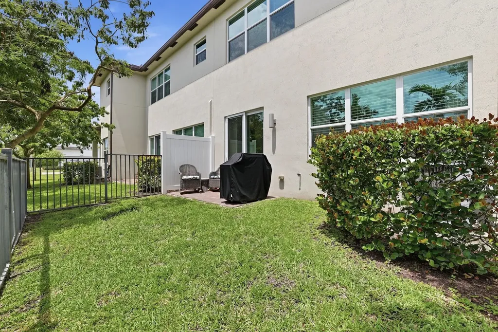 4779 Navali Drive Lake Worth FL 33467