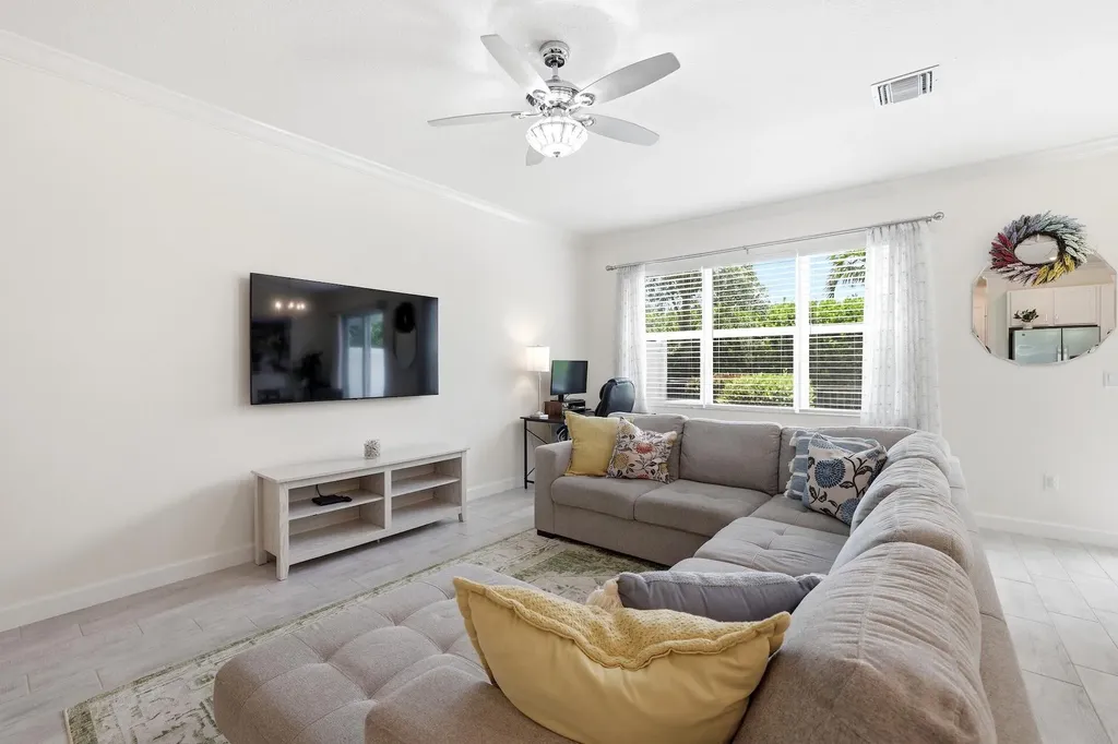 4779 Navali Drive Lake Worth FL 33467