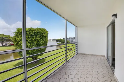 3080 Cornwall D Boca Raton FL 33434