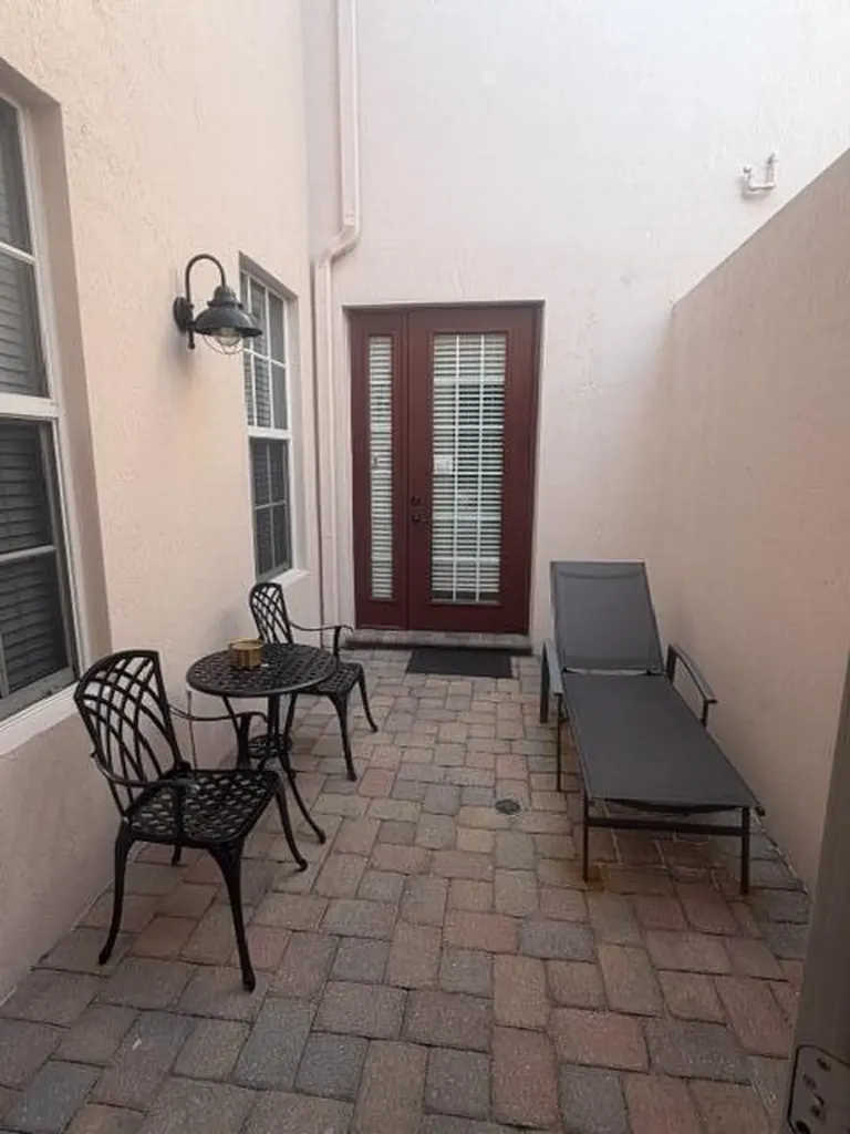 8288 NW 9th Avenue Boca Raton FL 33487