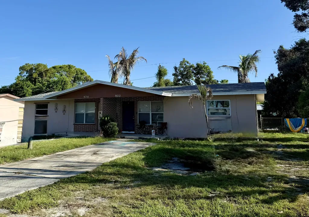 924 Skylark Drive Fort Pierce FL 34982